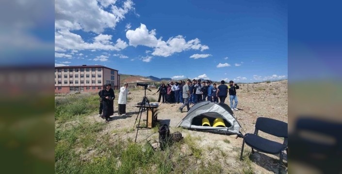 Oltu’da öğrenciler, kuş gözlemciliği ile doğa bilincini artırdı